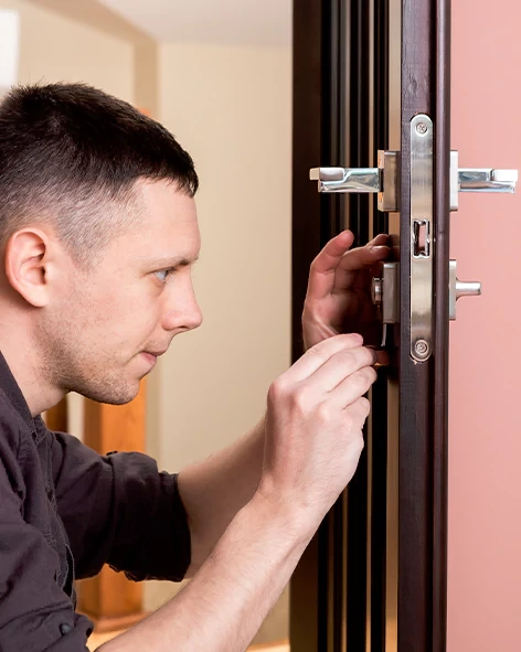 : Professional Locksmith For Commercial And Residential Locksmith Services in Rancho Santa Margarita, CA
