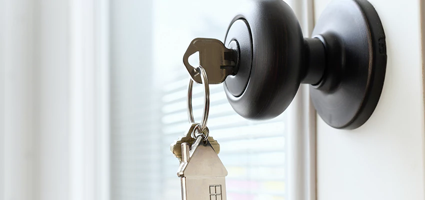 Bifold Door Knob Replacement in Rancho Santa Margarita, California